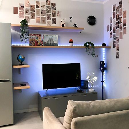Confortevole Bilocale A Pochi Minuti Dal Centro Apartment Милано Екстериор снимка