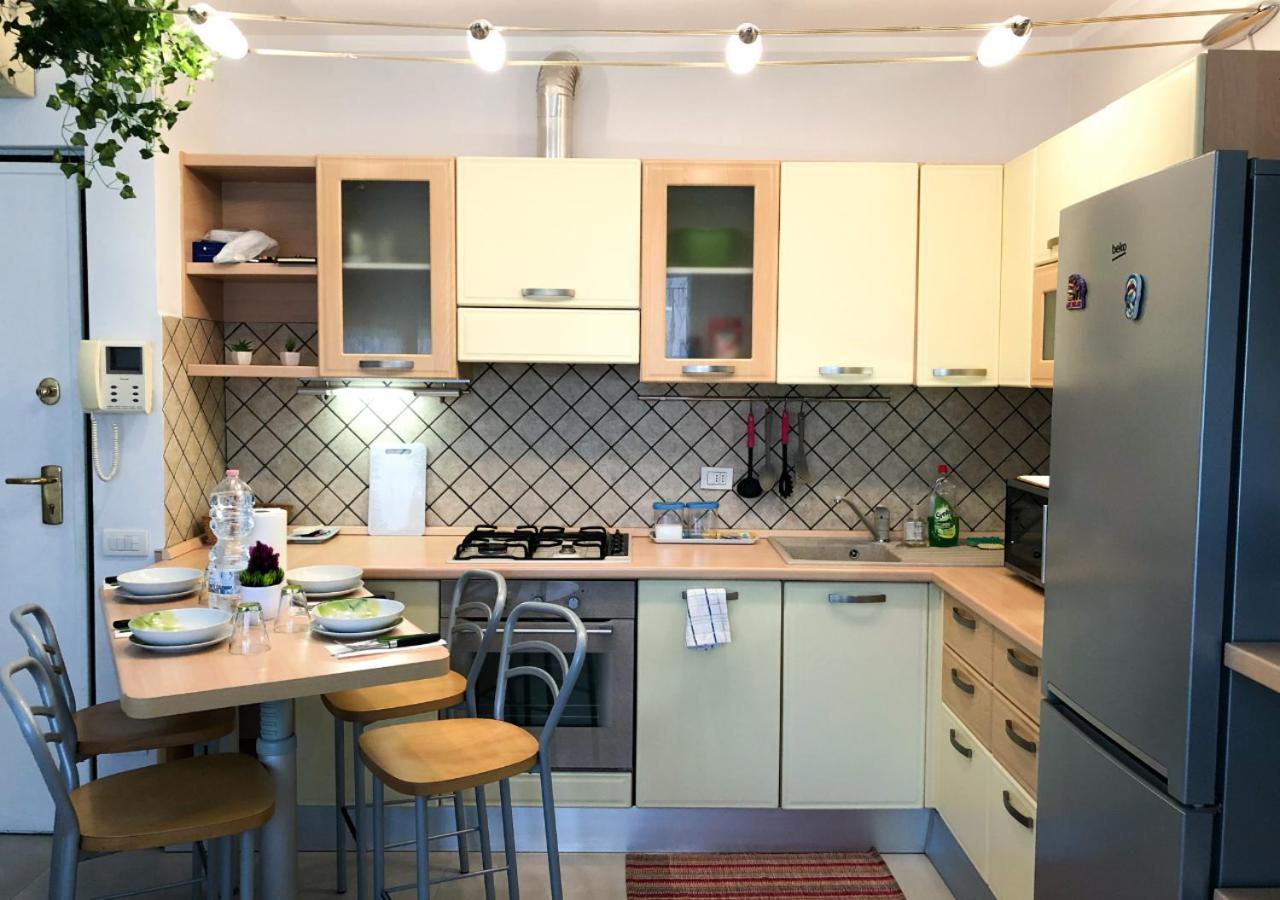 Confortevole Bilocale A Pochi Minuti Dal Centro Apartment Милано Екстериор снимка