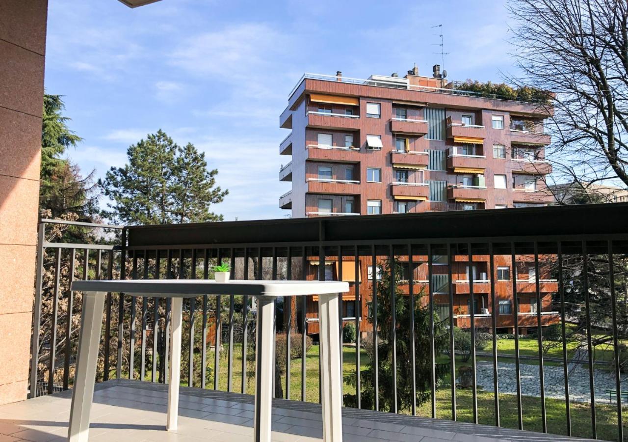 Confortevole Bilocale A Pochi Minuti Dal Centro Apartment Милано Екстериор снимка
