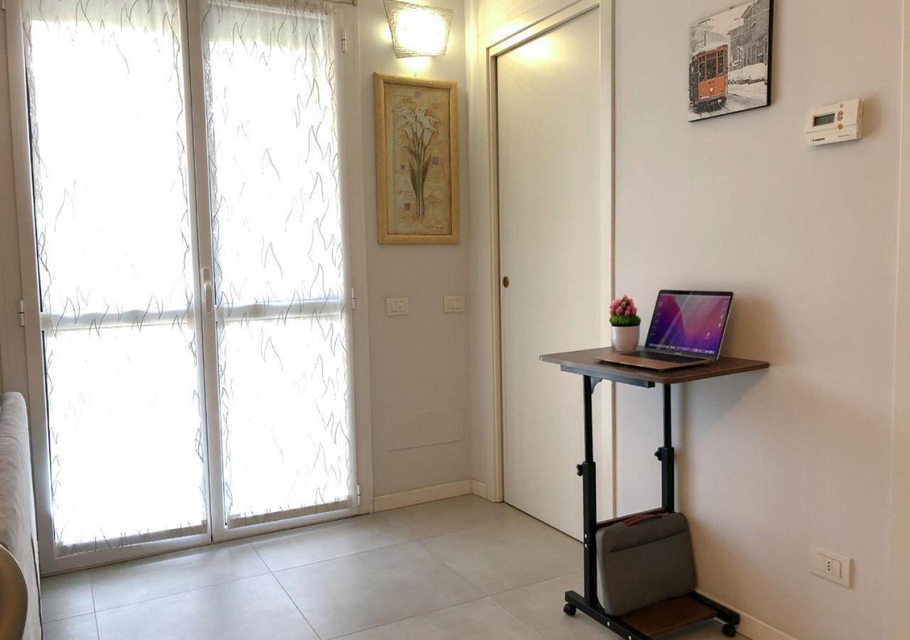 Confortevole Bilocale A Pochi Minuti Dal Centro Apartment Милано Екстериор снимка